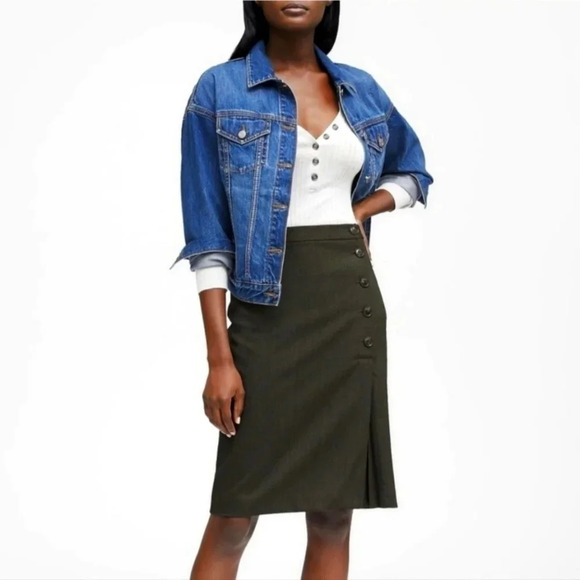 NWOT Banana Republic Side Button Pencil Skirt Color Dark Gray Size 6 - Picture 1 of 11